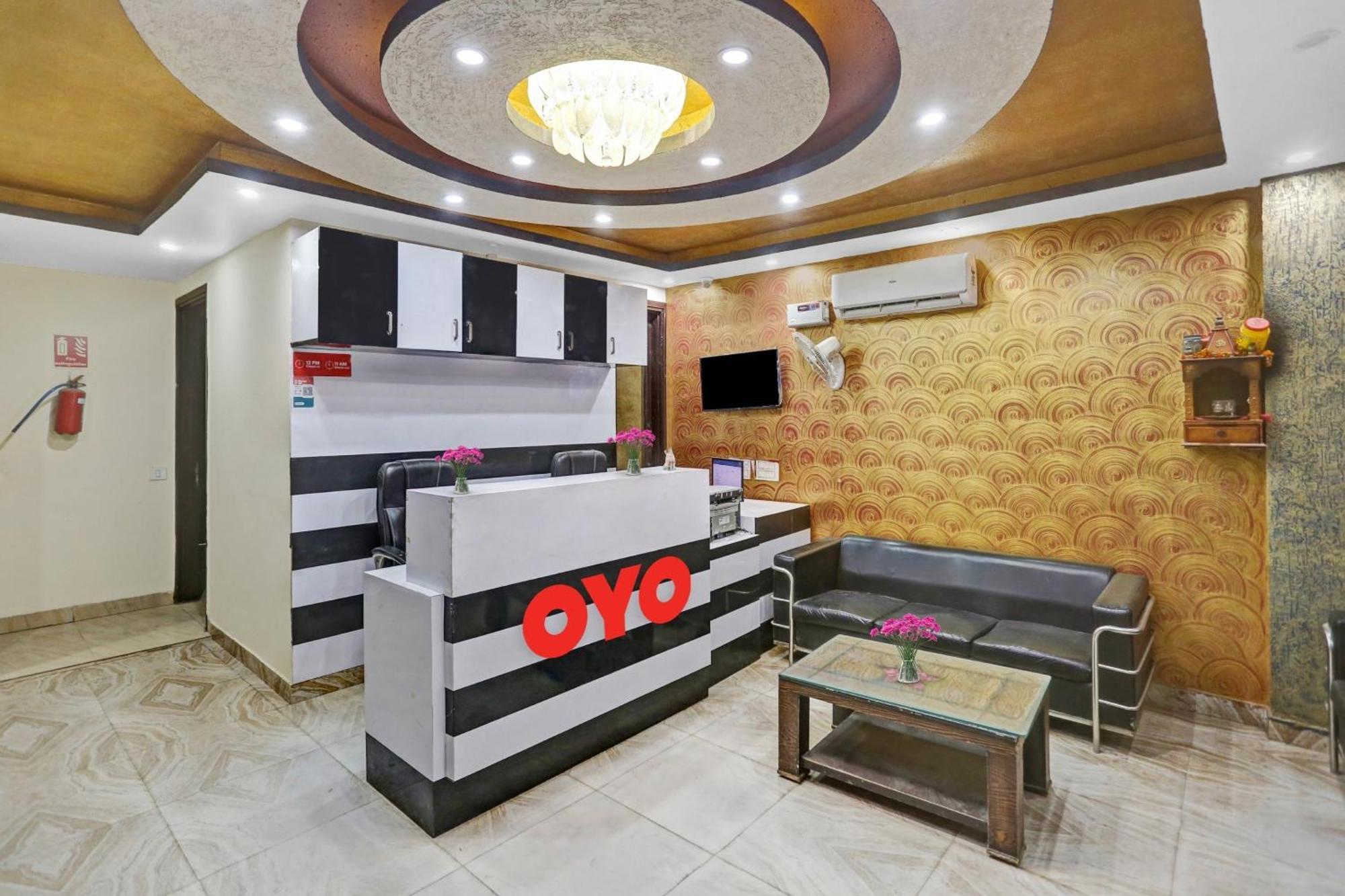 Hotel O Hotel Blue Orchid Ню Делхи Екстериор снимка