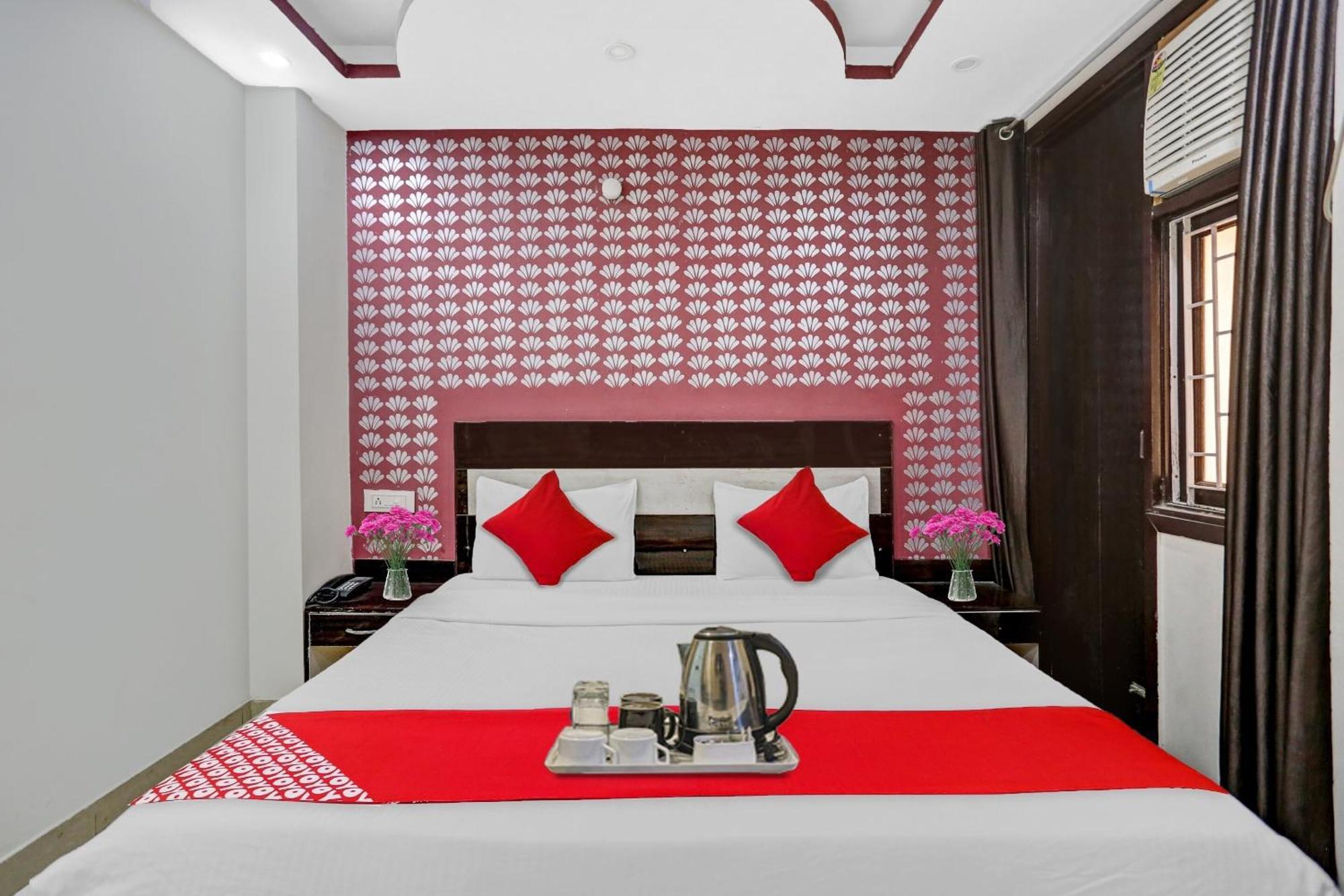 Hotel O Hotel Blue Orchid Ню Делхи Екстериор снимка